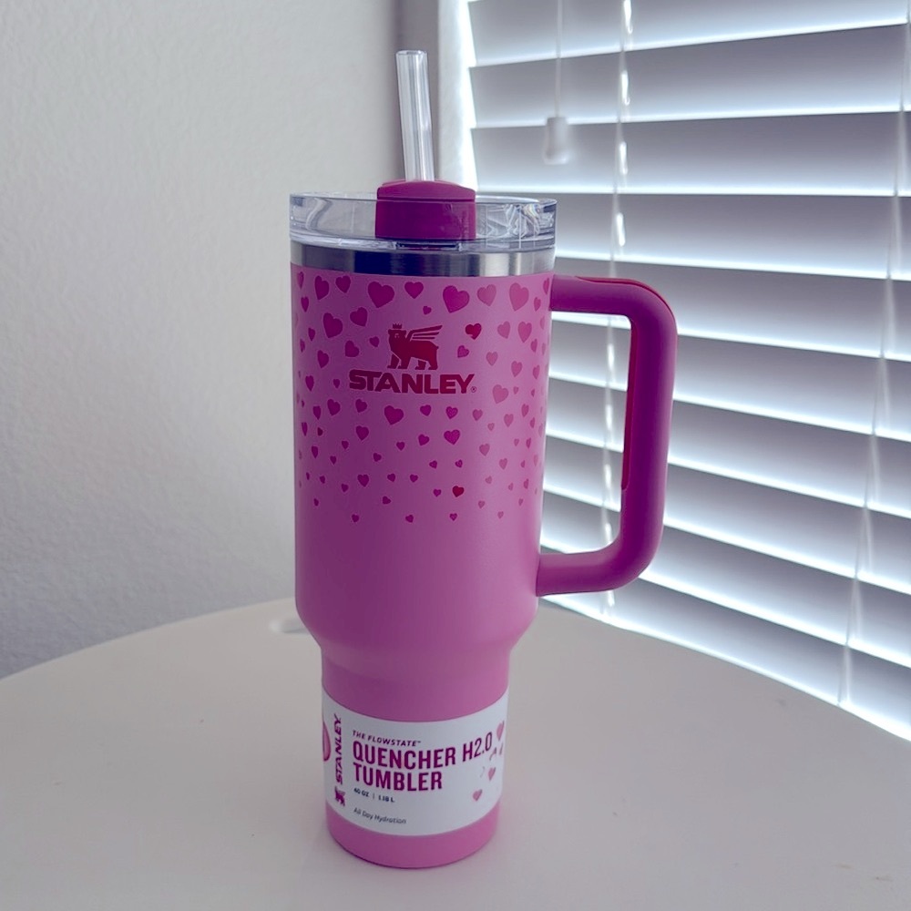 Stanley 40oz Quencher 2.0 Tumbler-Target Exclusive for Valentines Day 2025 NWT